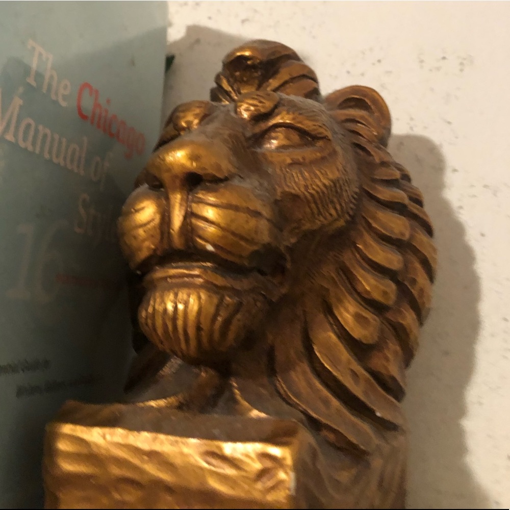 COPY - Lion Bookholder Statue in gold